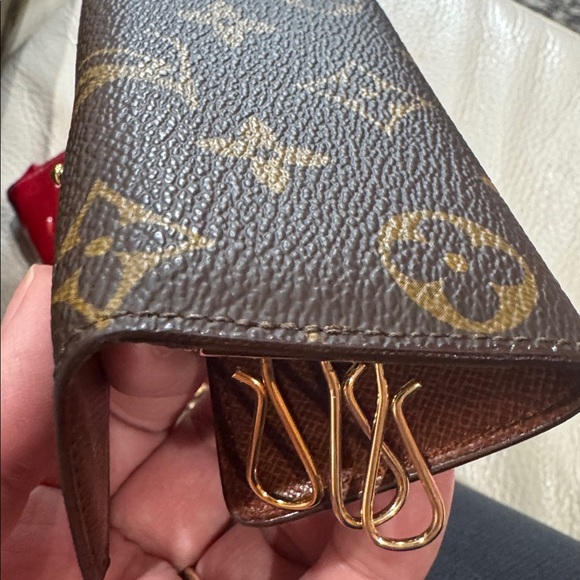 Authentic Key holder! Excellent condition!!!! - Picture 9 of 15
